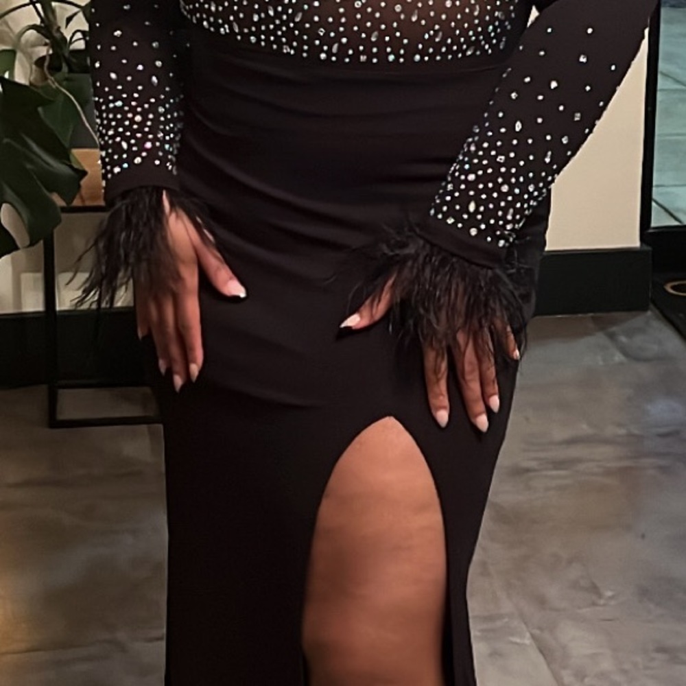 Formal Dress - Picture 3 of 3